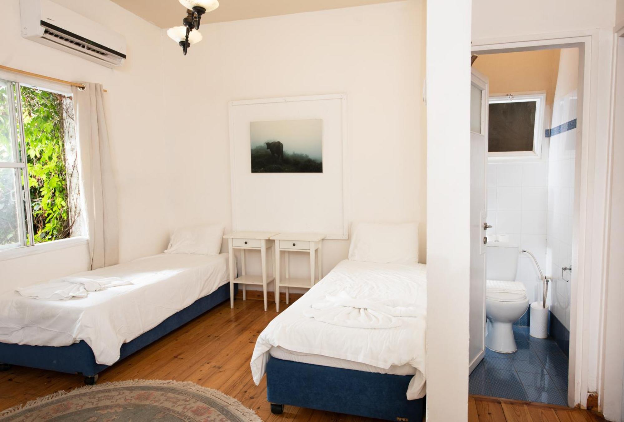 Vitrage Holiday Village And Spa Beit Hillel Habitación foto