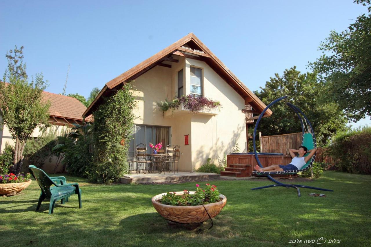 Vitrage Holiday Village And Spa Beit Hillel Exterior foto
